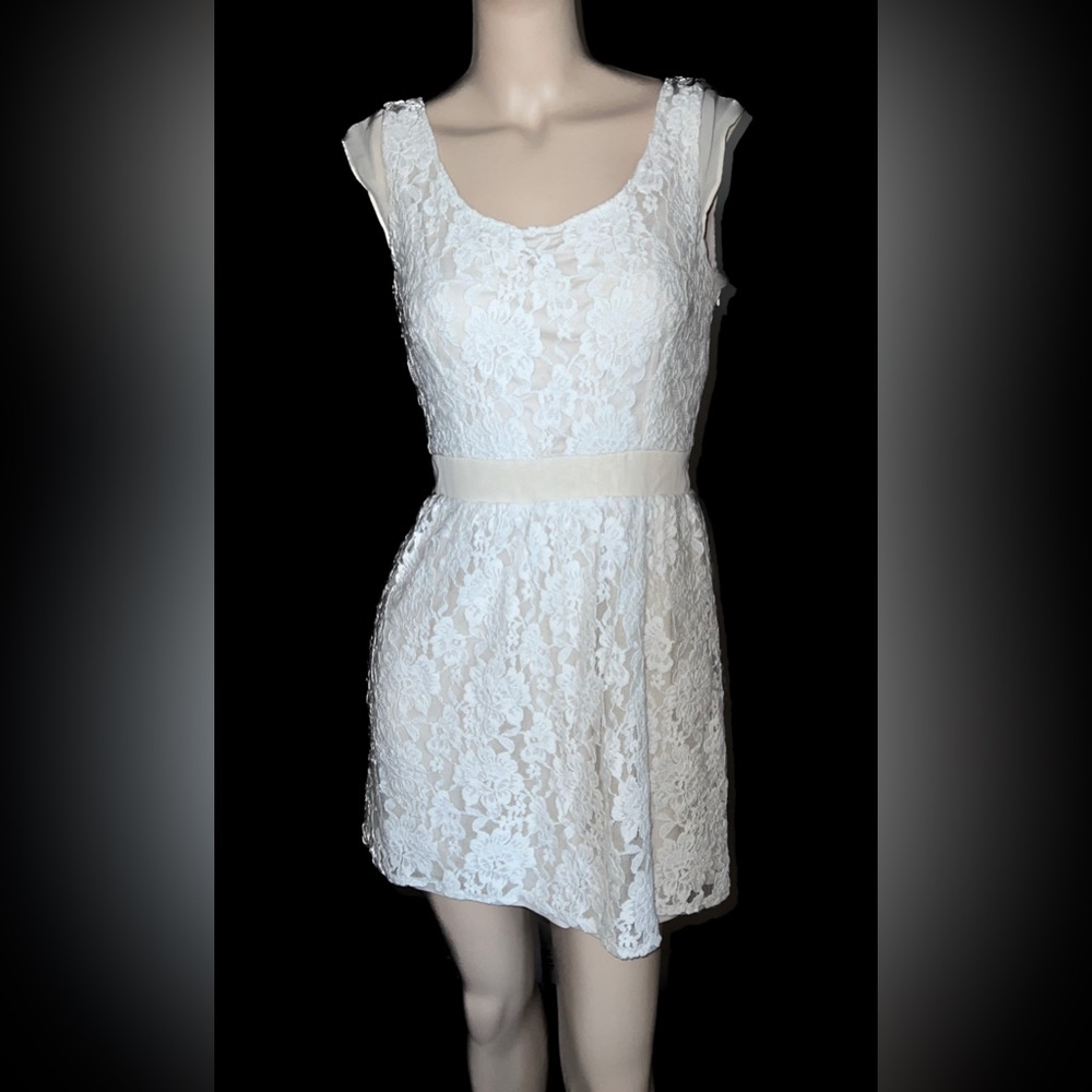 AEO• white/ivory/cream lace dress• size 4